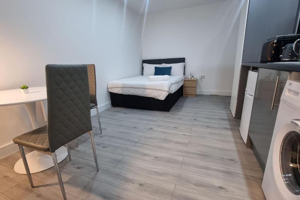 Brand New Collection Of Studios Close To Tube Station Londra Exterior foto